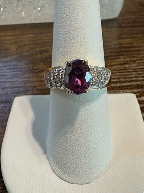 Purple Stone Cocktail Ring Gold Tone Statement Ring Size 8